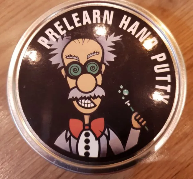 Toy slime with magnet