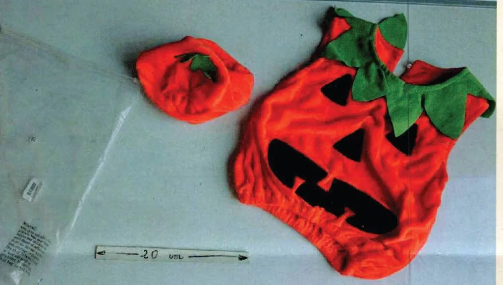 Costume