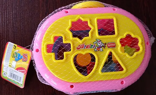 Пластиковая игрушка