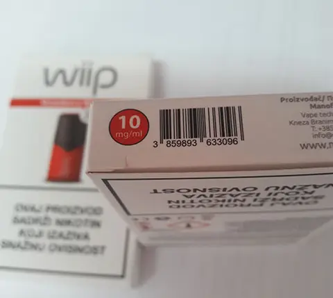 Liquid for electronic cigarettes