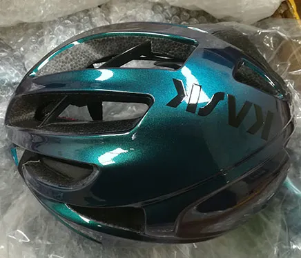 Bicycle helmet