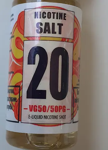 Liquid for electronic cigarettes