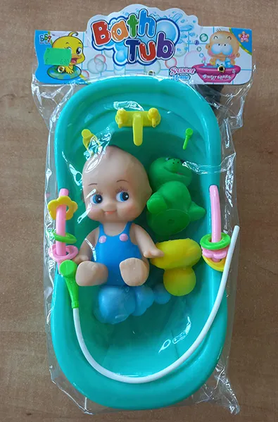 Plastic toy with accessories