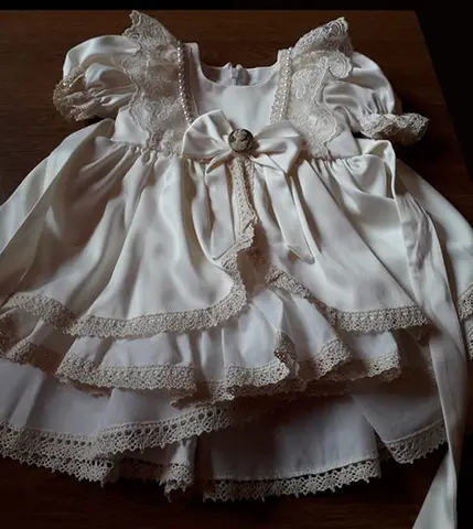 Babies' dress