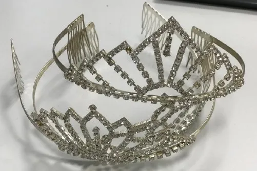Crown hair clip