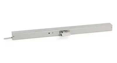 Chain drive in smoke and heat extraction systems