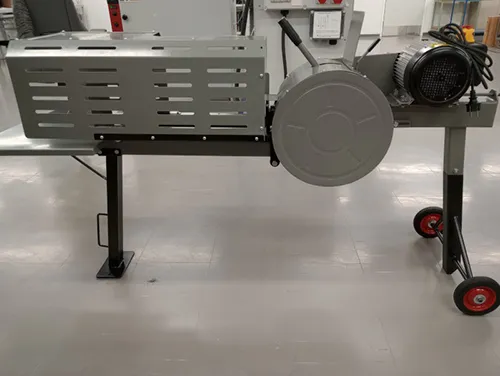 Wedge splitter machine
