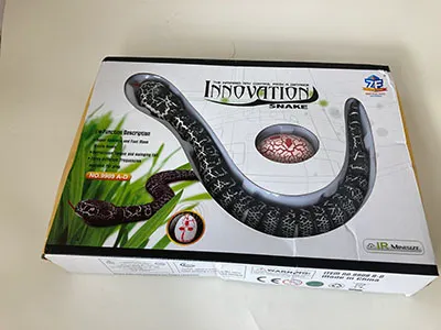 Radio-controlled snake toy