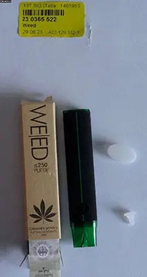Single-use electronic cigarette
