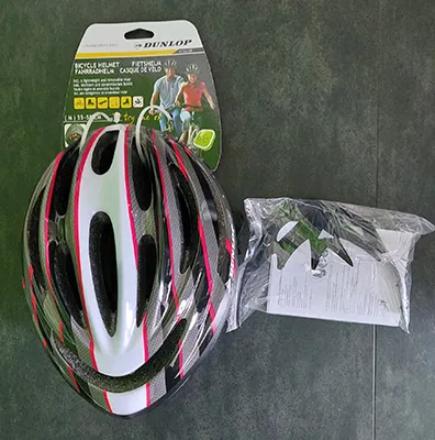 Bicycle helmet