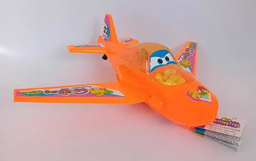 Игрушечный самолёт со сладостями