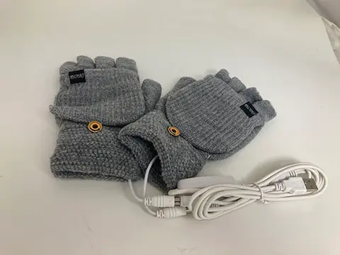 Heated gloves