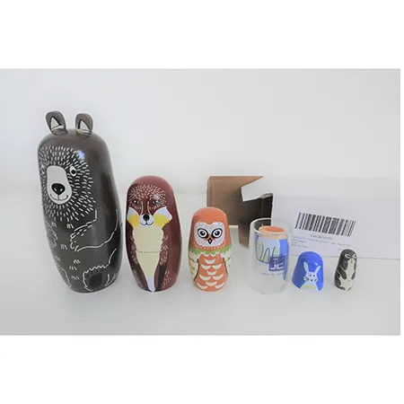 Nesting toy dolls
