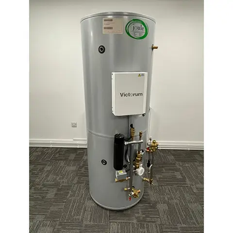Hot water tank