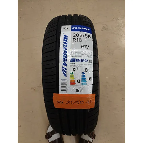 Car tyre