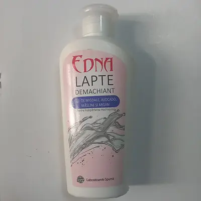 Очищающее молочко