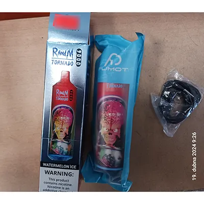 Disposable electronic cigarette