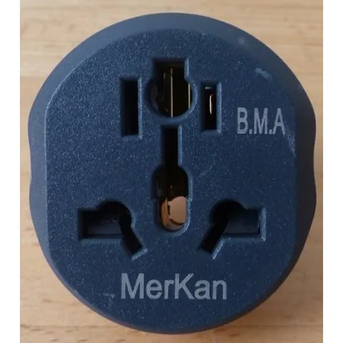 Travel adaptor
