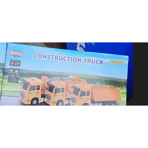 Игрушечный грузовик