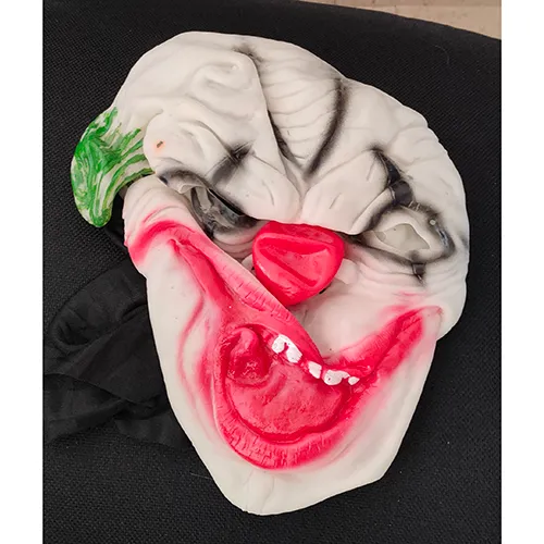 Fancy-dress mask