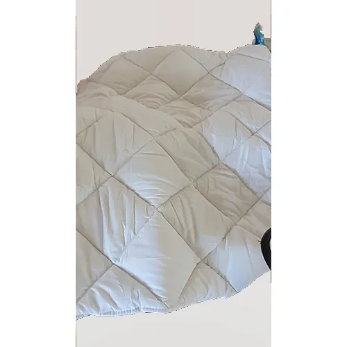 Lightweight quilt