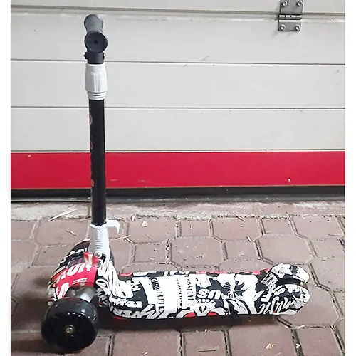 Toy scooter