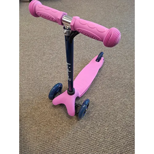 Toy scooter