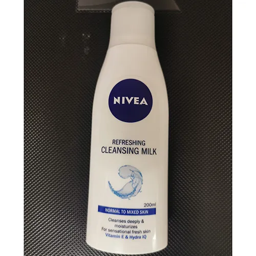Cleansing milk