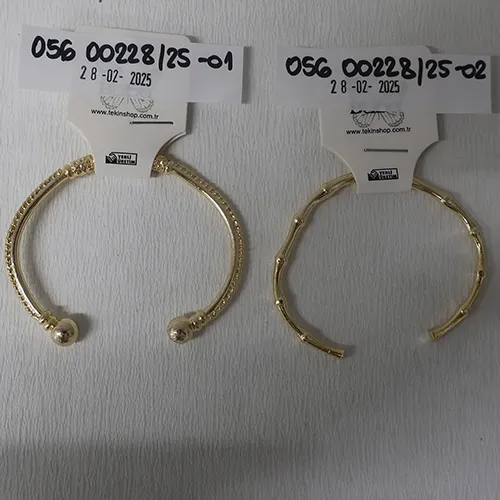 Bracelet