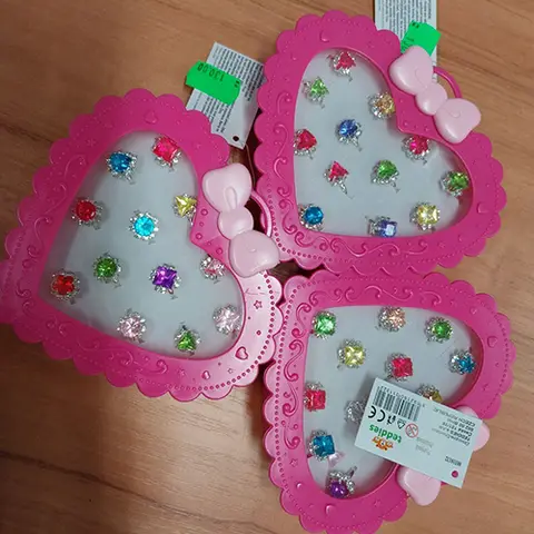 Toy rings