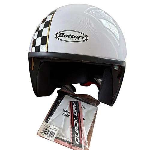 Motorcycle helmet