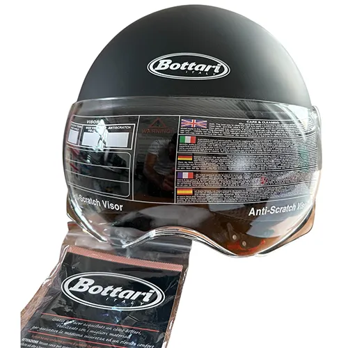 Motorcycle helmet