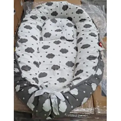 Babies bed