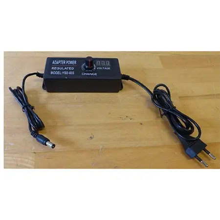 Power adaptor