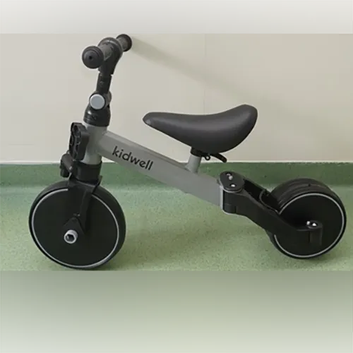 Toy tricycle
