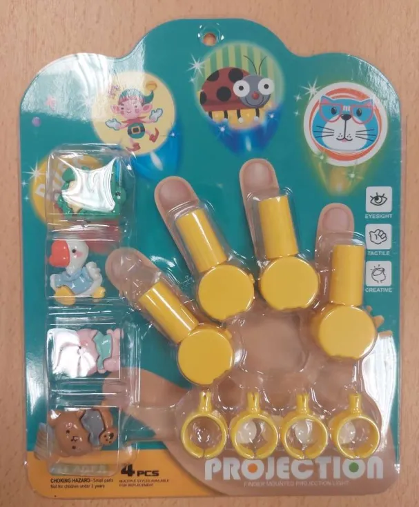 Набор пластиковых игрушек