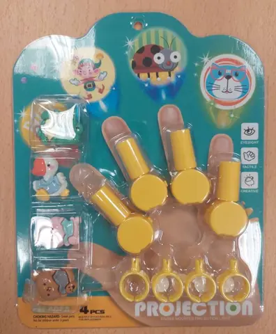 Набор пластиковых игрушек