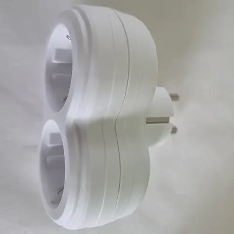 Double plug adaptor