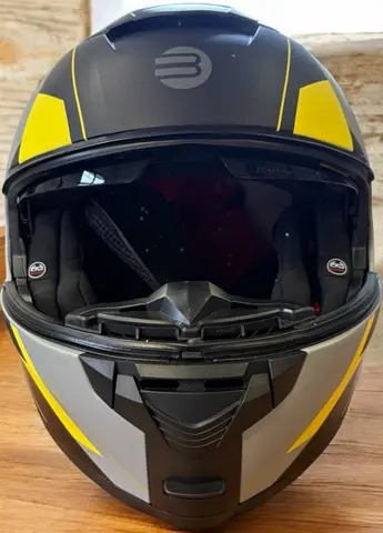 Motorcycle helmet