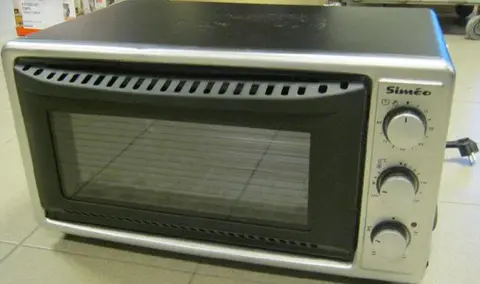 Electric mini oven