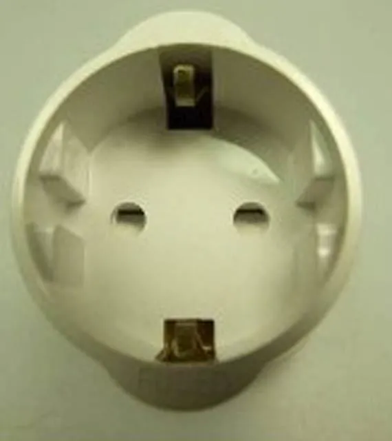 Travel plug adaptor