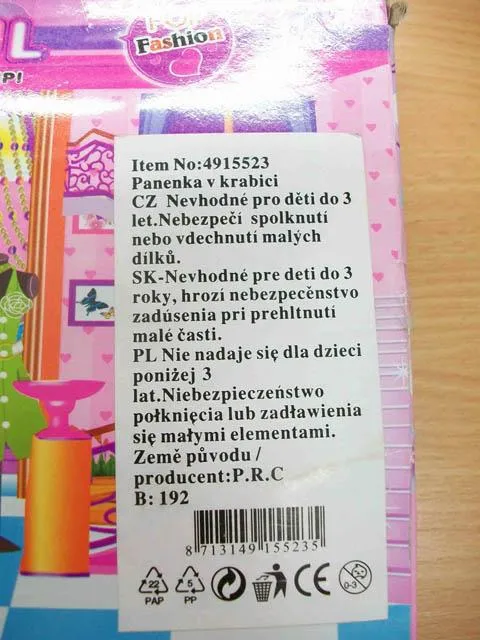 Пластиковые куклы с аксессуарами