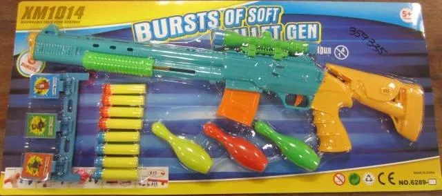 Toy rifle with darts