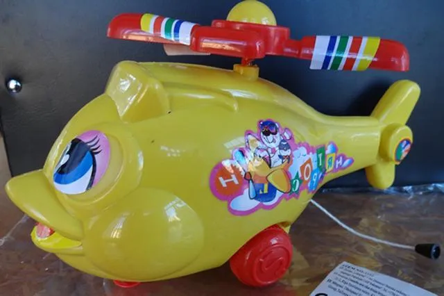 Pull- along toy helicopter