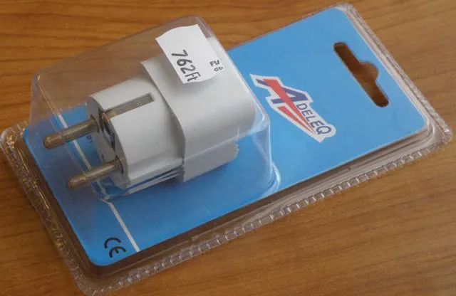 Plug adaptor