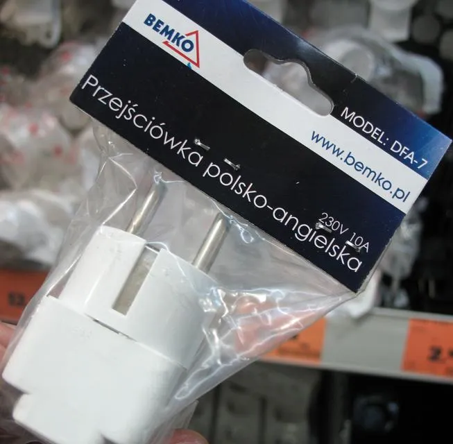 Socket adaptor "Przejsciowka Polsko-angielska"