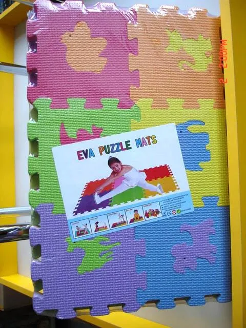 Toy puzzle mat