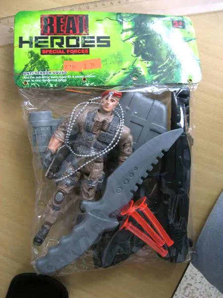 Набор пластиковых игрушек