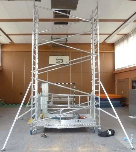 Mobile scaffold with mobile work platform