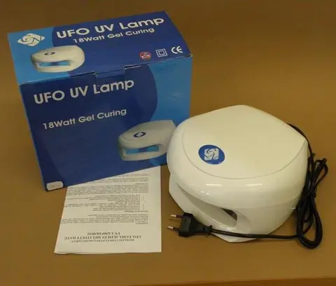 UV lamp for nails